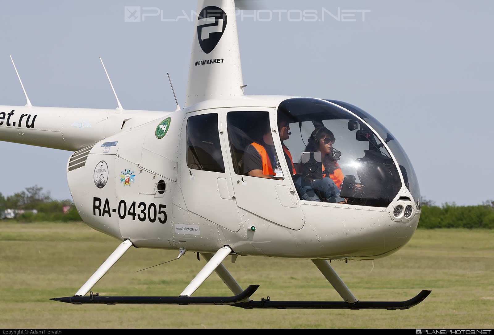 Robinson R44 Raven II - RA-04305 operated by Aviamarket #r44 #r44raven #r44ravenii #robinson #robinson44 #robinson44ravenuii #robinsonr44 #robinsonr44ravenii