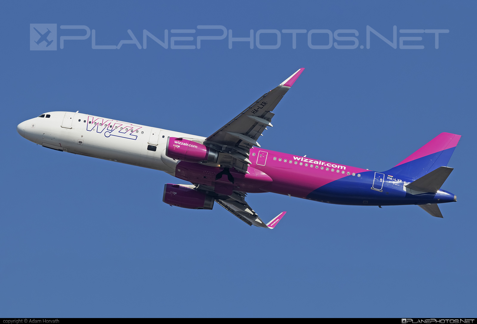 Airbus A321-231 - HA-LXR operated by Wizz Air #a320family #a321 #airbus #airbus321 #wizz #wizzair
