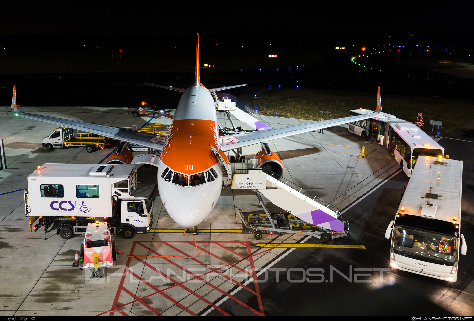 Airbus A320-214 - OE-IJU operated by easyJet Europe #a320 #a320family #airbus #airbus320 #easyjet #easyjeteurope