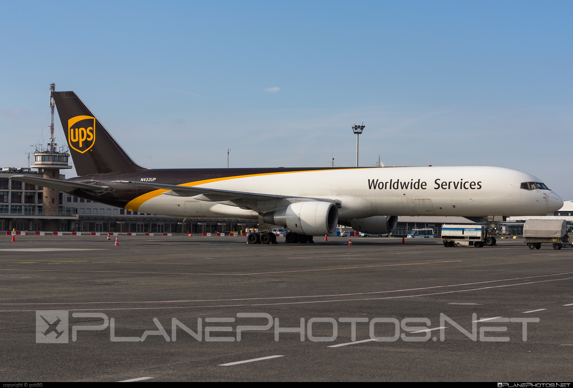 Boeing 757-200PF - N433UP operated by United Parcel Service (UPS) #b757 #boeing #boeing757 #ups #upsairlines