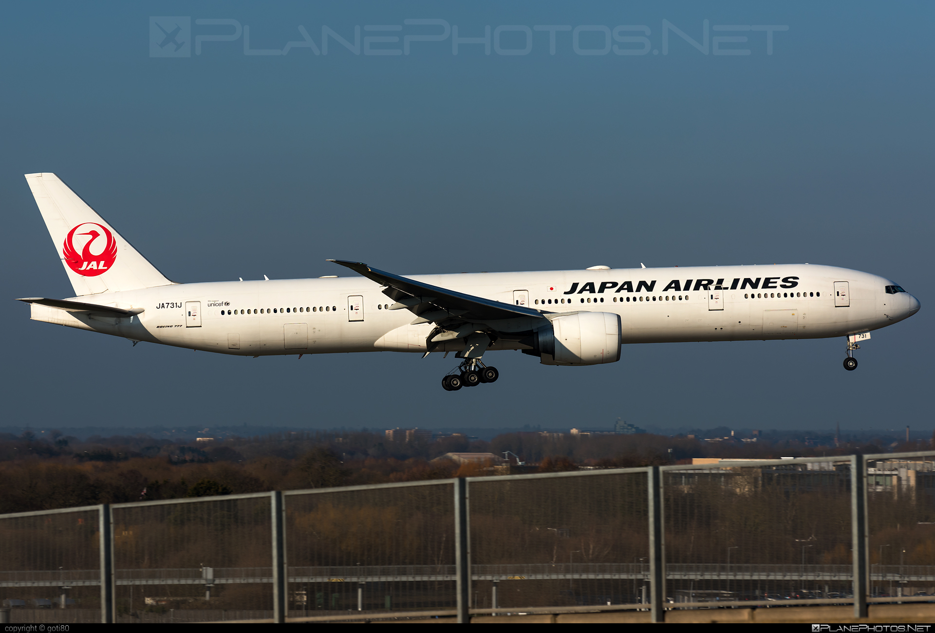 Boeing 777-300ER - JA731J operated by Japan Airlines (JAL) #b777 #b777er #boeing #boeing777 #tripleseven