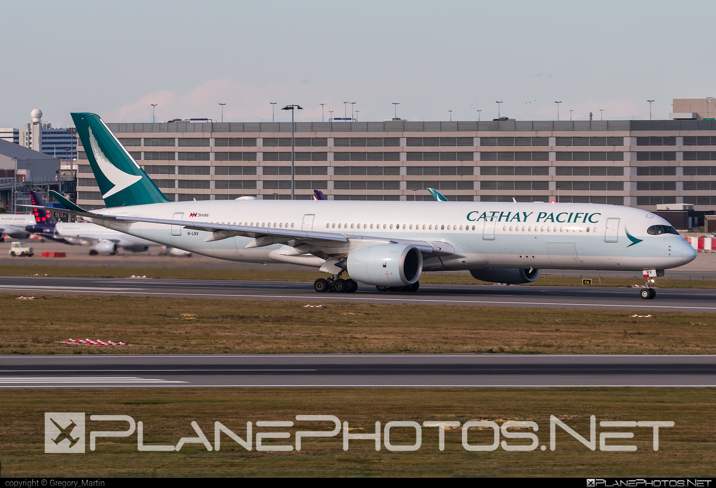 Airbus A350-941 - B-LRV operated by Cathay Pacific Airways #a350 #a350family #airbus #airbus350 #cathaypacific #cathaypacificairways #xwb