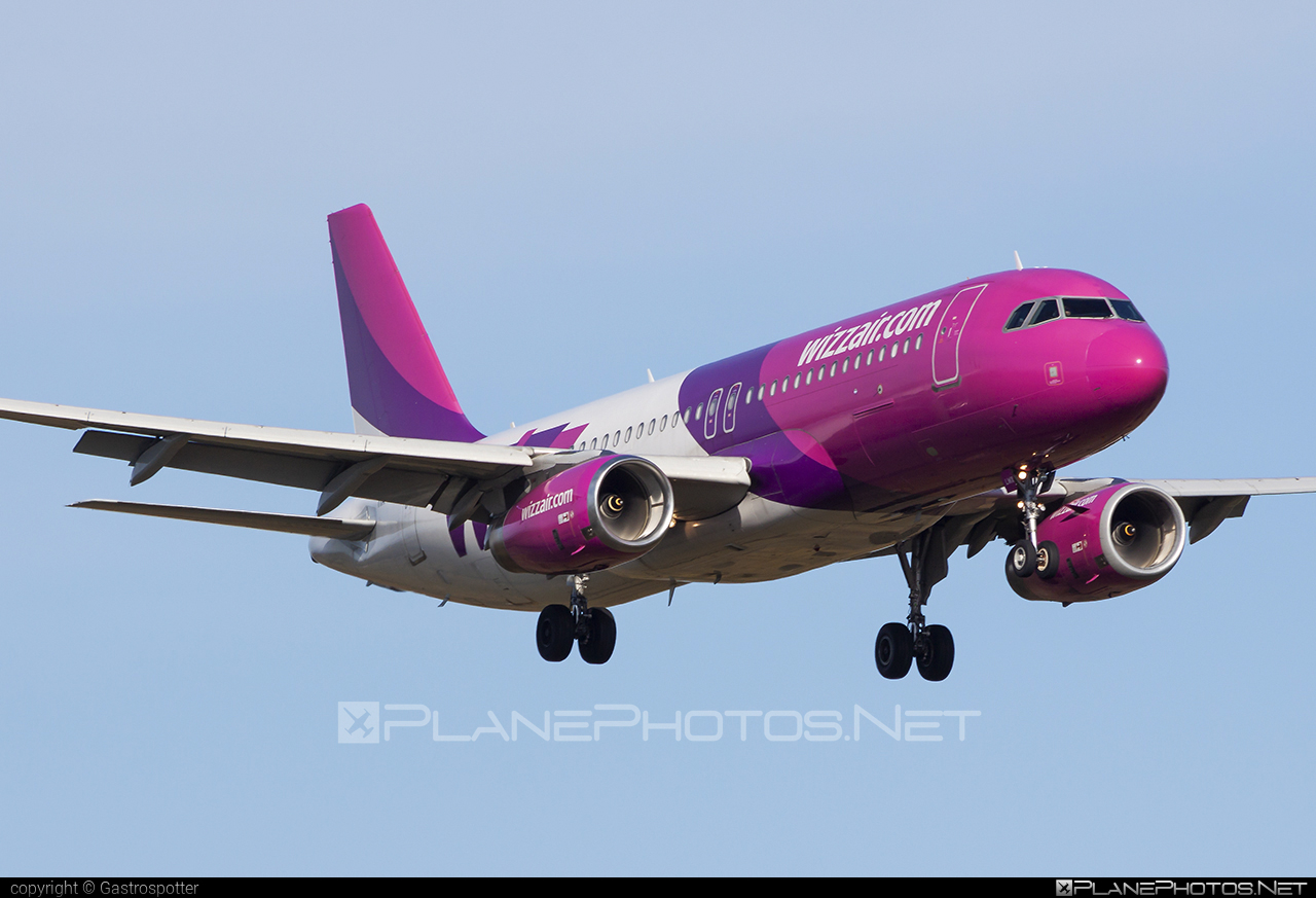 Airbus A320-232 - HA-LWX operated by Wizz Air #a320 #a320family #airbus #airbus320 #wizz #wizzair