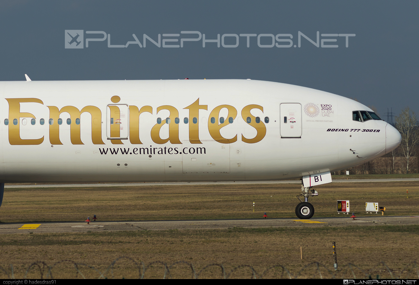 Boeing 777-300ER - A6-EBI operated by Emirates #b777 #b777er #boeing #boeing777 #emirates #tripleseven