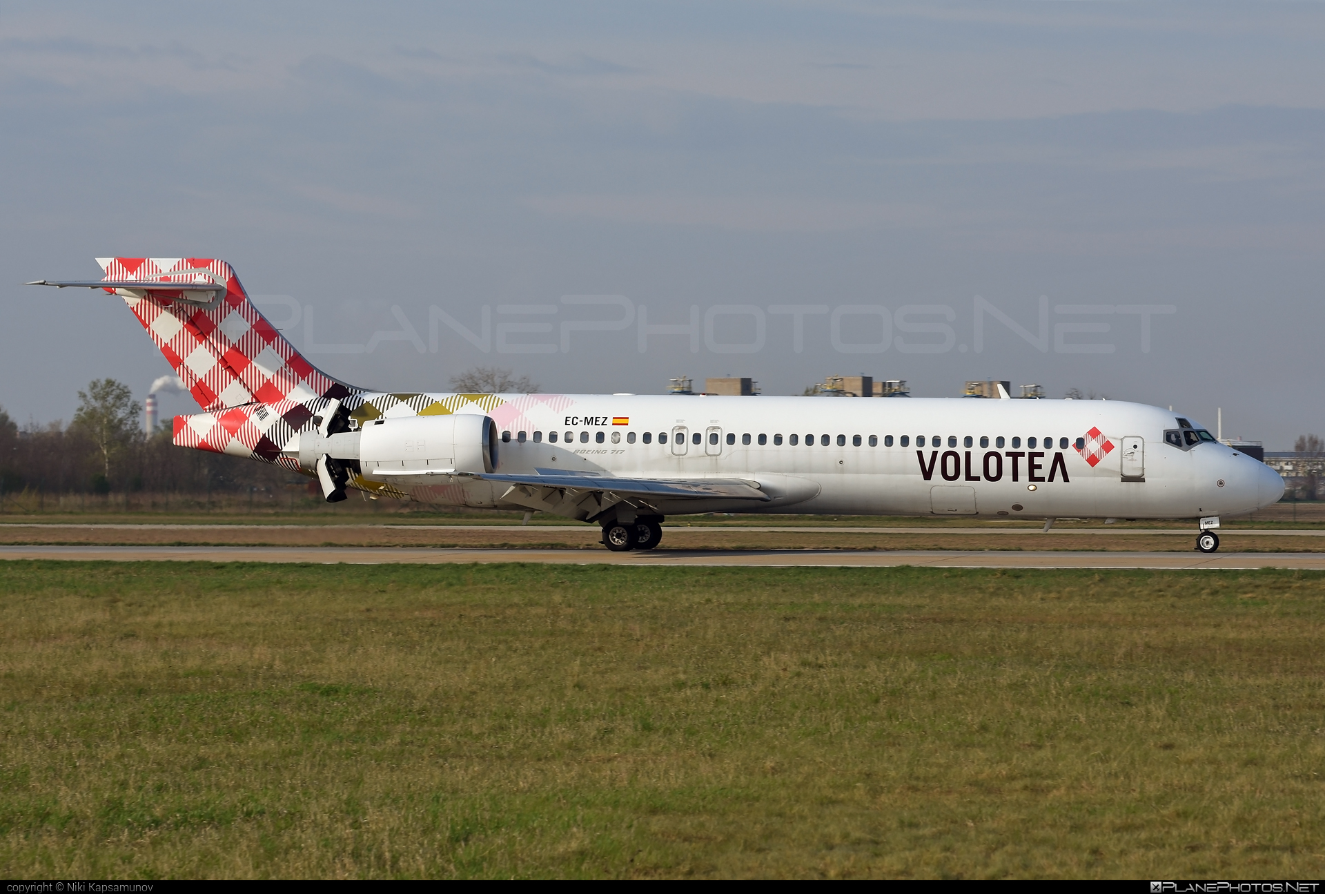 Boeing 717-200 - EC-MEZ operated by Volotea #b717 #boeing #boeing717