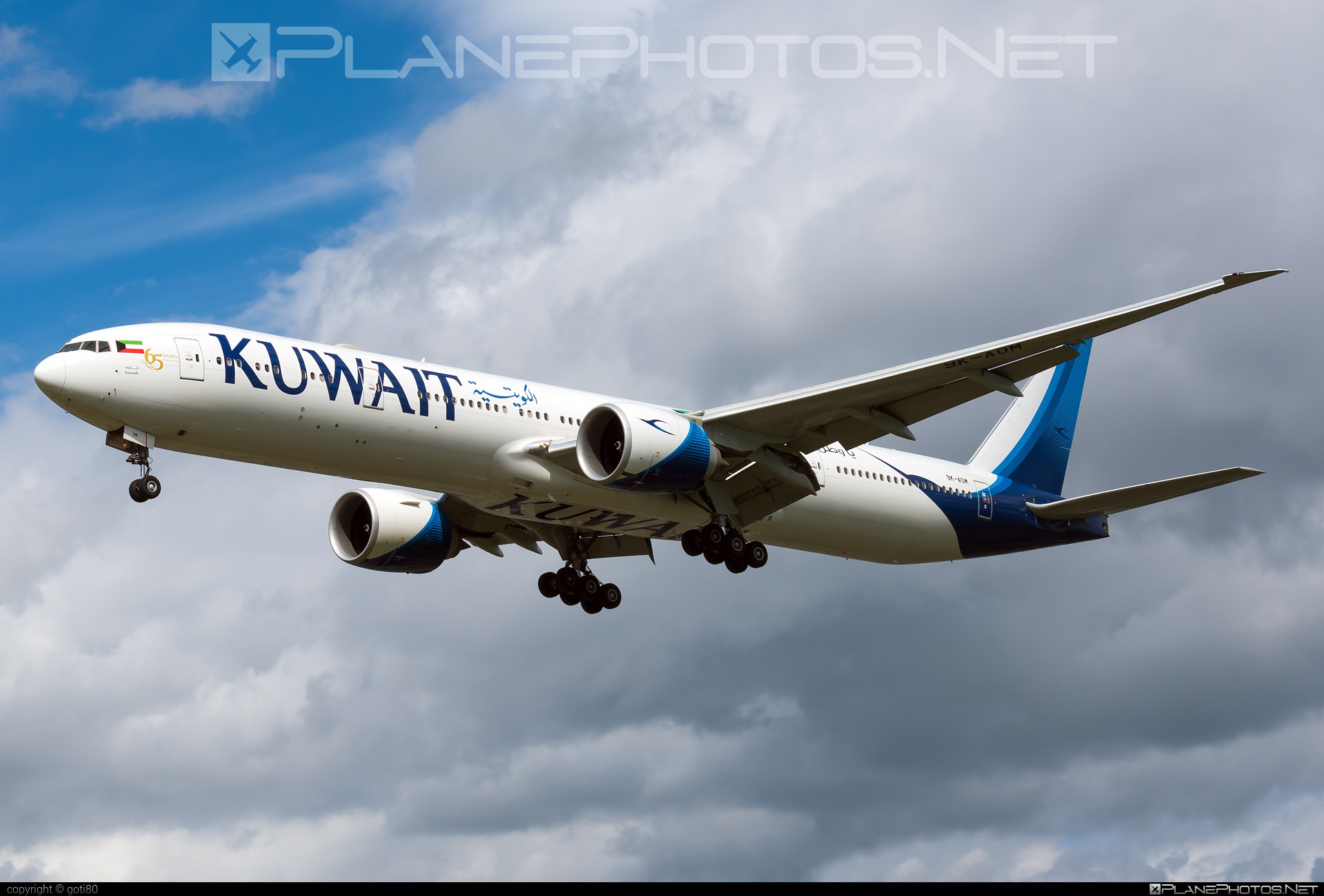 Boeing 777-300ER - 9K-AOM operated by Kuwait Airways #b777 #b777er #boeing #boeing777 #tripleseven