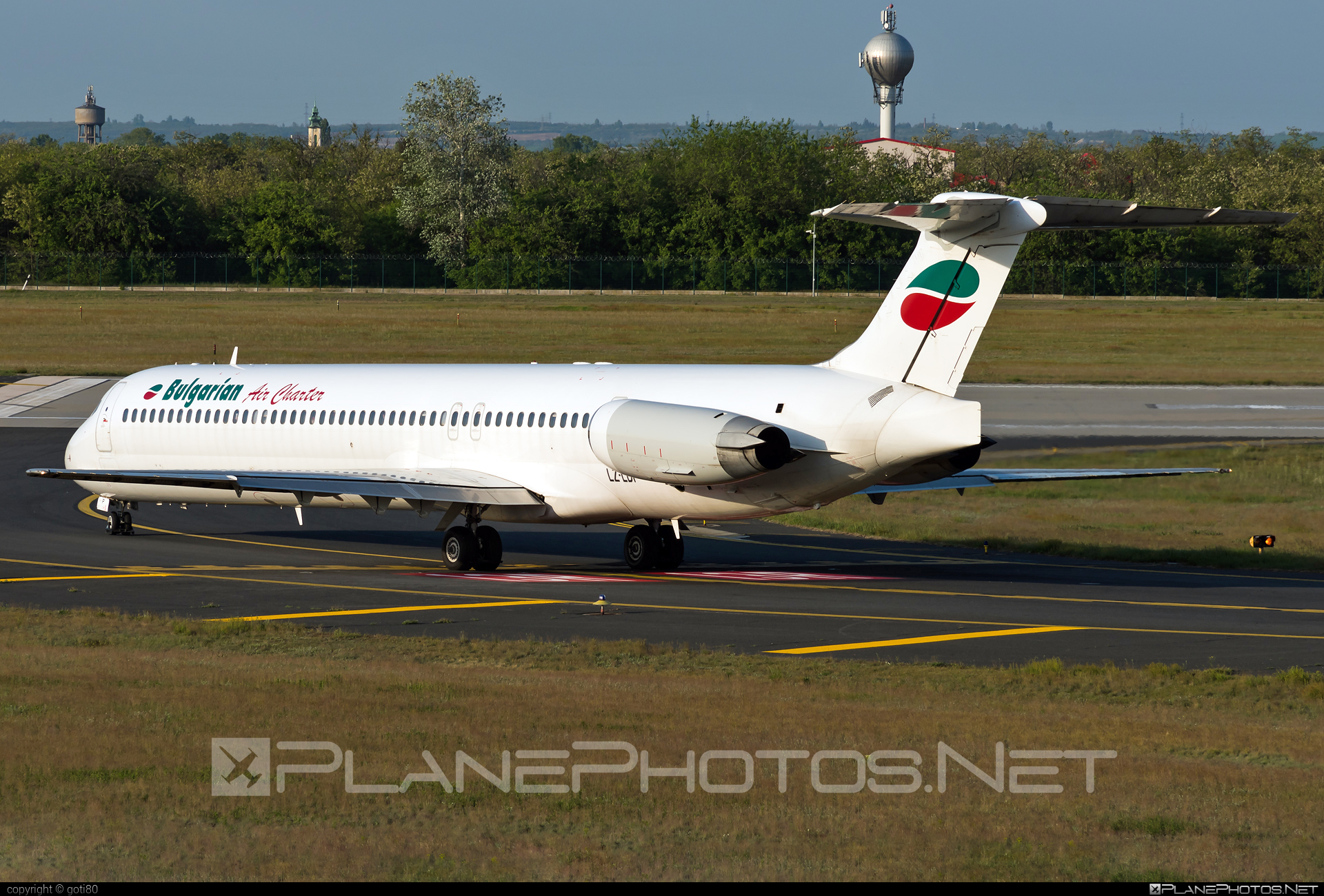 McDonnell Douglas MD-82 - LZ-LDP operated by Bulgarian Air Charter #bulgarianaircharter #mcDonnellDouglas #mcdonnelldouglas80 #mcdonnelldouglas82 #mcdonnelldouglasmd80 #mcdonnelldouglasmd82 #md80 #md82