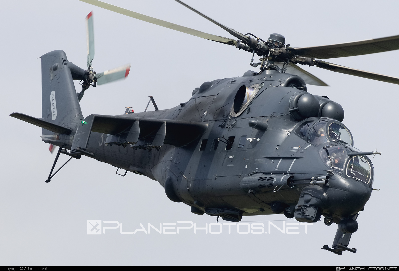 Mil Mi-24P - 332 operated by Magyar Légierő (Hungarian Air Force) #hungarianairforce #magyarlegiero #mi24 #mi24p #mil #mil24 #mil24p #milhelicopters