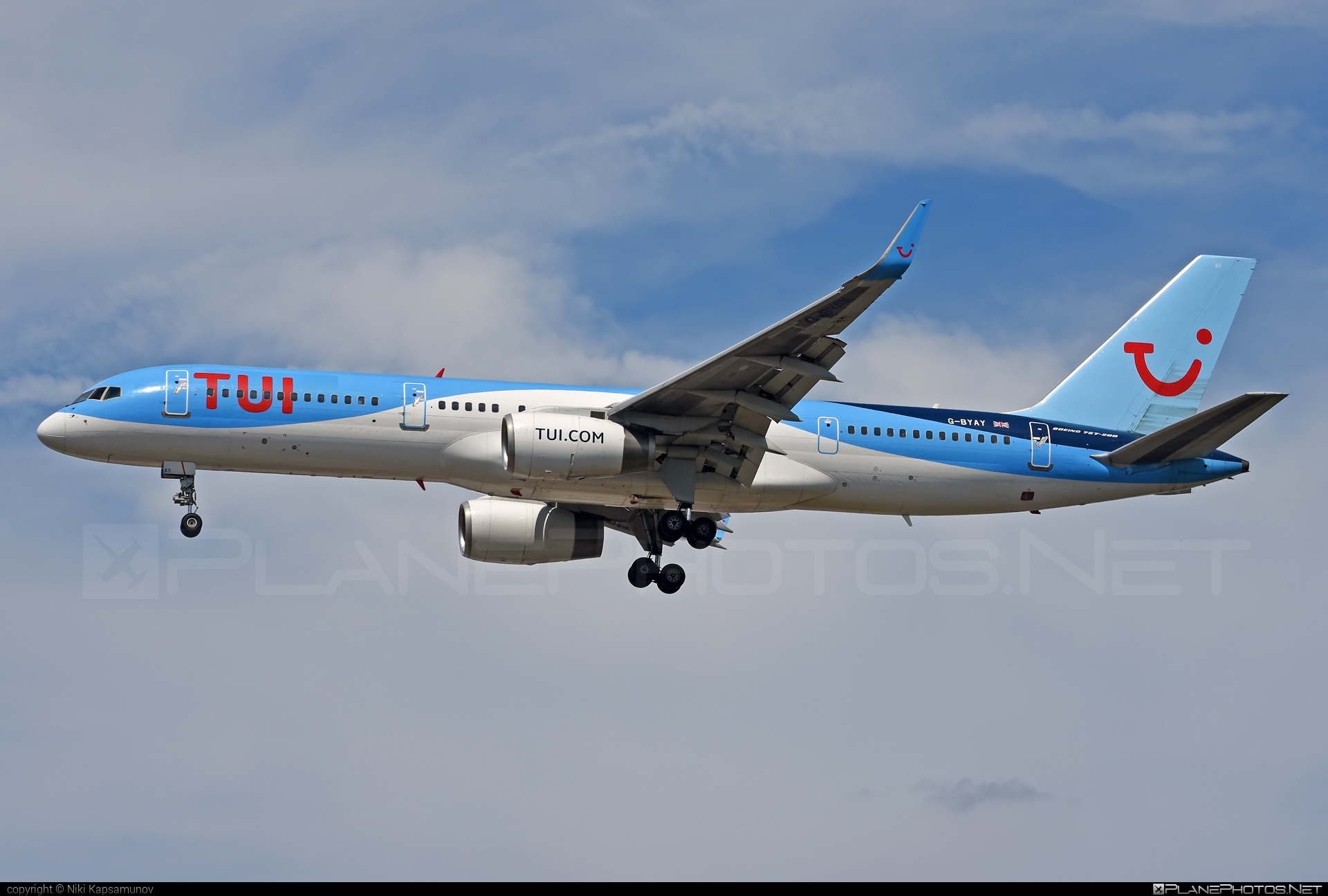 Boeing 757-200 - G-BYAY operated by TUI Airways #b757 #boeing #boeing757 #tuiairways