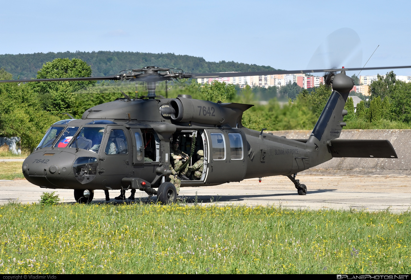 Sikorsky UH-60M Black Hawk - 7642 operated by Vzdušné sily OS SR (Slovak Air Force) #blackhawk #sikorsky #slovakairforce #uh60 #uh60blackhawk #uh60m #vzdusnesilyossr