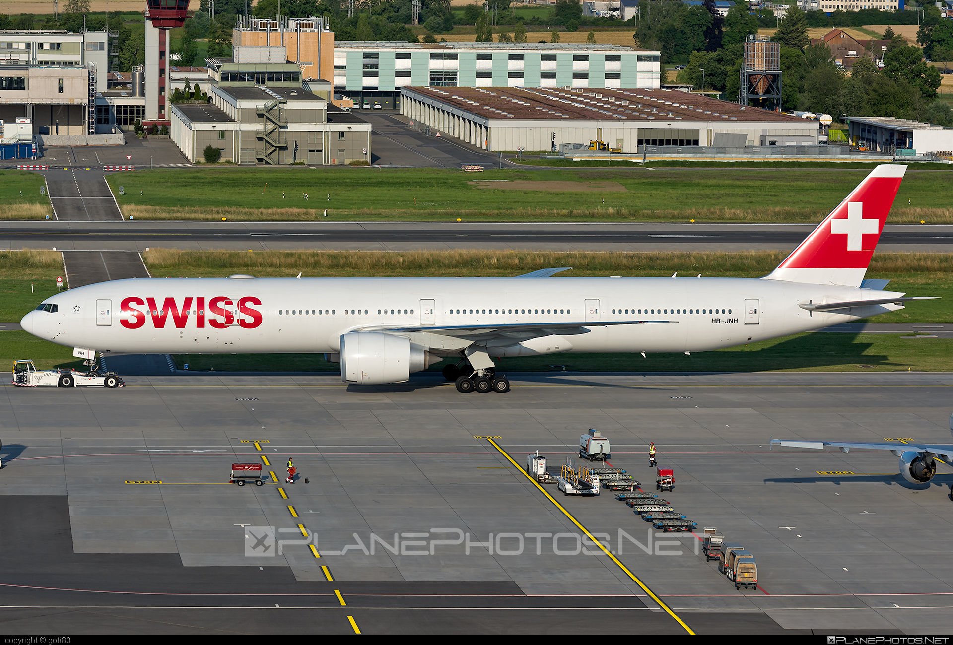 Boeing 777-300ER - HB-JNH operated by Swiss International Air Lines #b777 #b777er #boeing #boeing777 #swiss #swissairlines #tripleseven