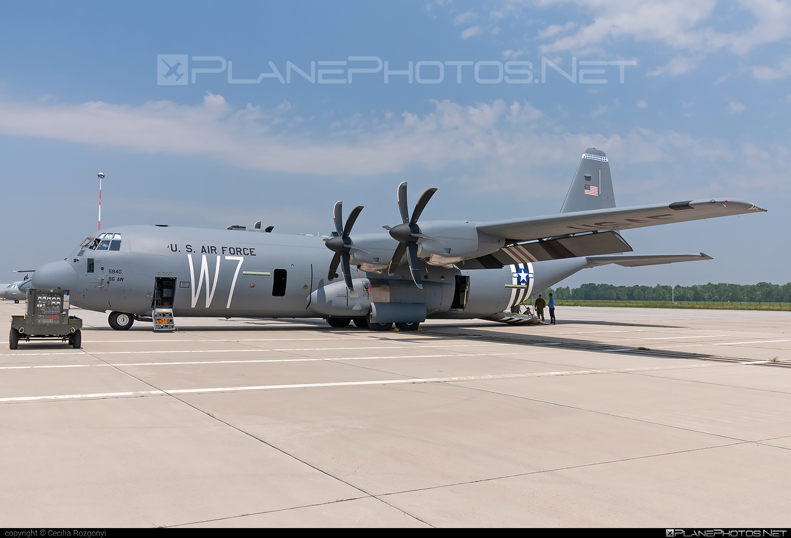 Lockheed Martin C-130J-30 Super Hercules - 16-5840 operated by US Air Force (USAF) #c130 #c130j #c130j30 #lockheedMartin #superhercules #usaf #usairforce