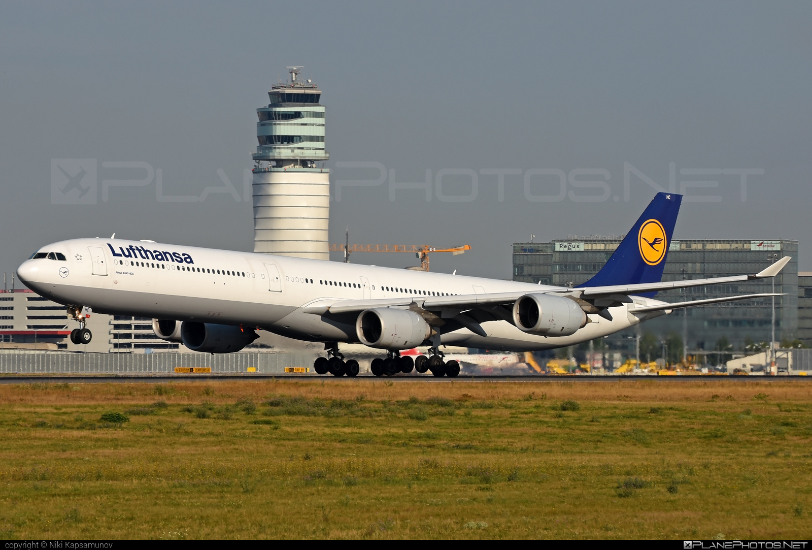 Airbus A340-642 - D-AIHC operated by Lufthansa #a340 #a340family #airbus #airbus340 #lufthansa