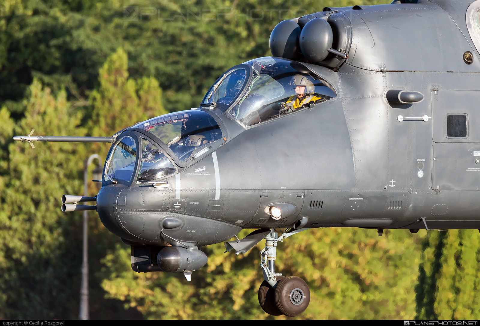 Mil Mi-24P - 331 operated by Magyar Légierő (Hungarian Air Force) #hungarianairforce #magyarlegiero #mi24 #mi24p #mil #mil24 #mil24p #milhelicopters