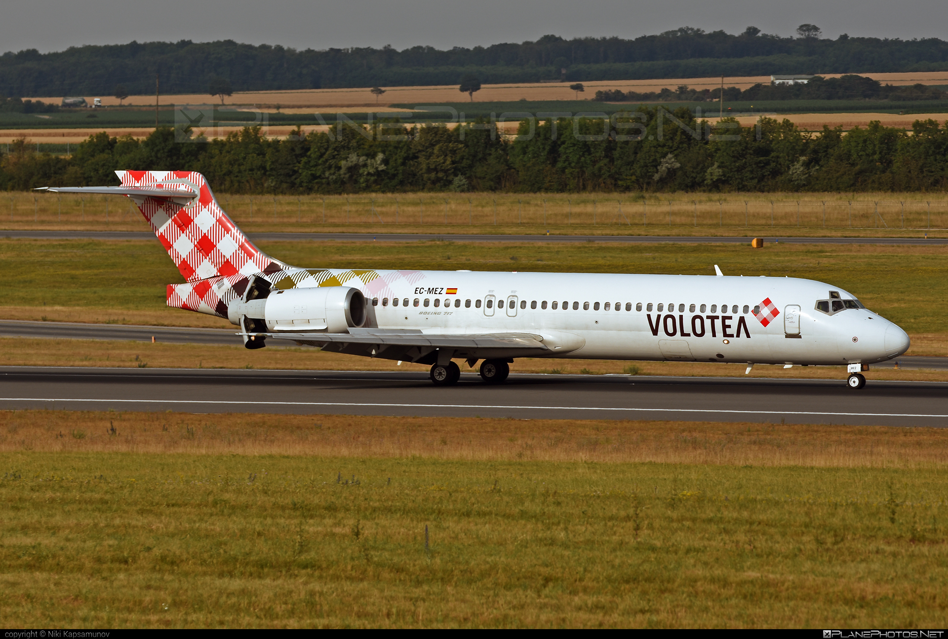 Boeing 717-200 - EC-MEZ operated by Volotea #b717 #boeing #boeing717