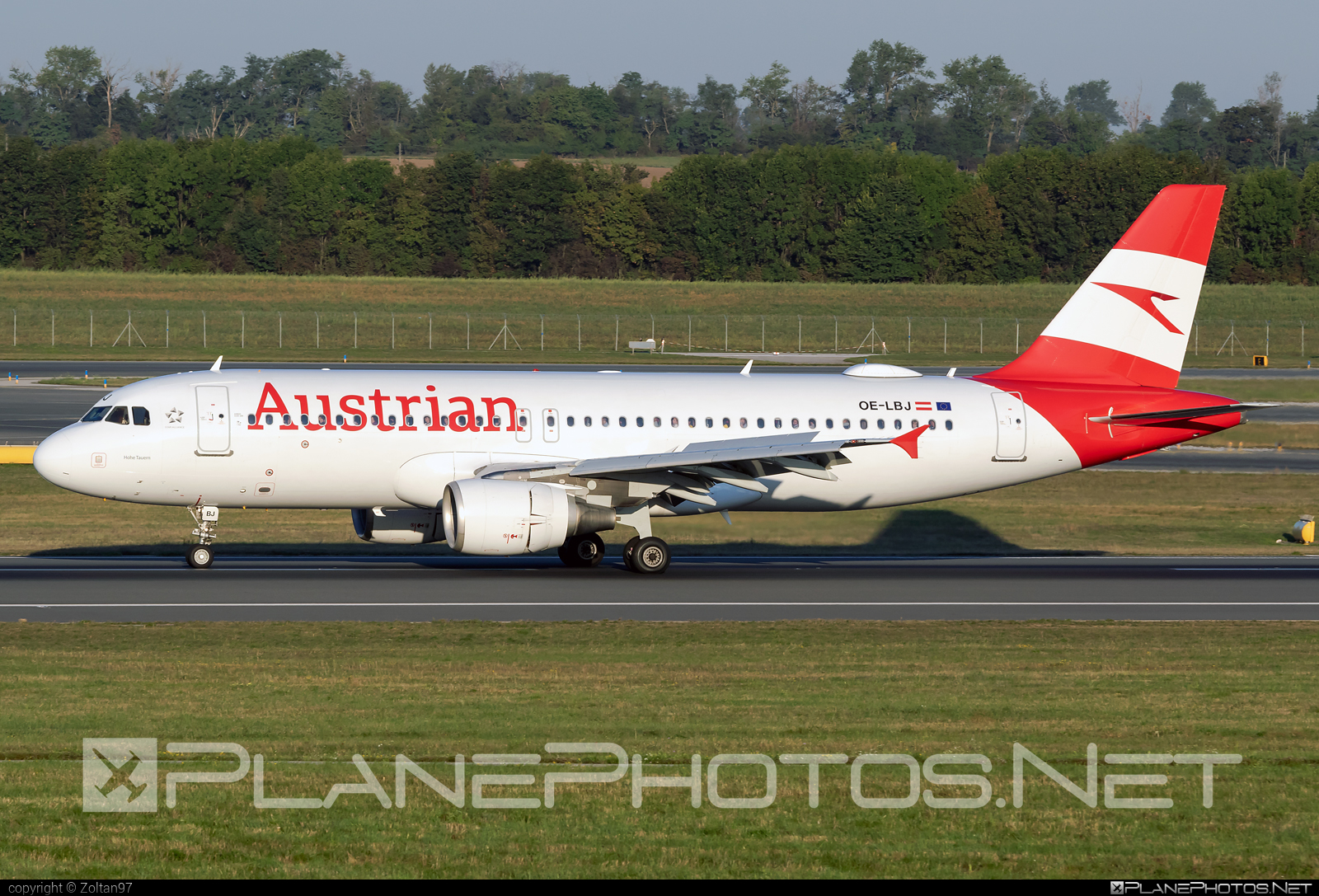 Airbus A320-214 - OE-LBJ operated by Austrian Airlines #a320 #a320family #airbus #airbus320 #austrian #austrianAirlines