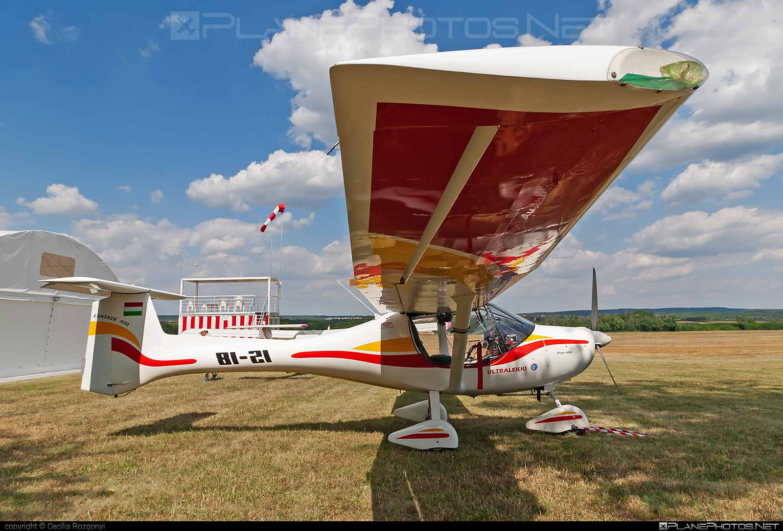 8121 Fantasy Air Allegro 2000 operated by Private operator taken