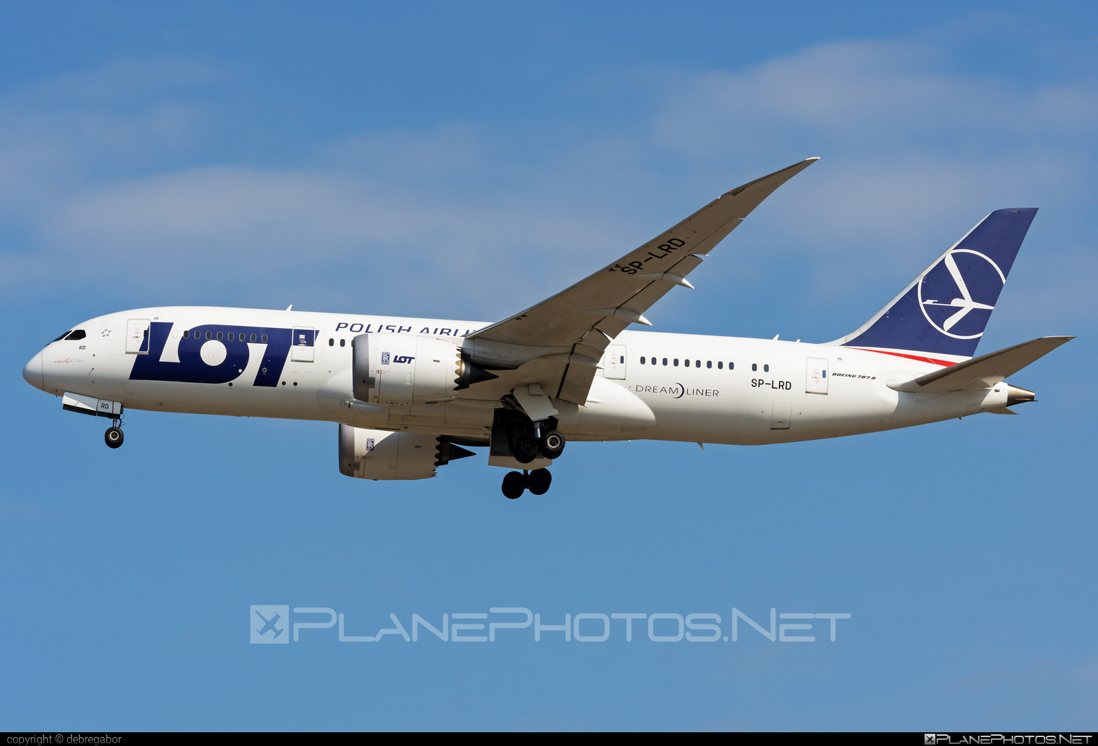 Boeing 787-8 Dreamliner - SP-LRD operated by LOT Polish Airlines #b787 #boeing #boeing787 #dreamliner #lot #lotpolishairlines