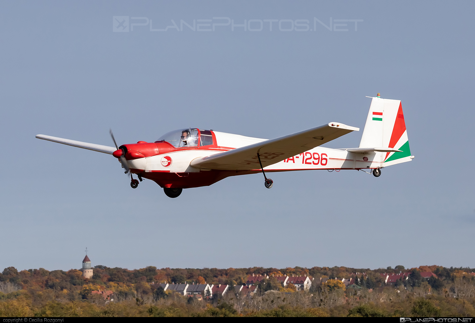 Scheibe SF-25C Falke - HA-1296 operated by Private operator #scheibe #scheibefalke #sf25 #sf25c