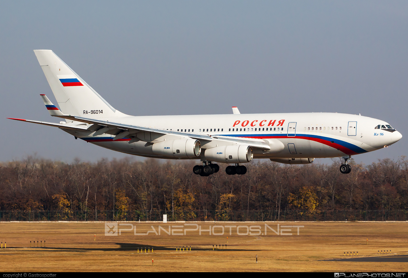 Ilyushin Il-96-300 - RA-96014 operated by Russia - Department of the Defense #il96 #il96300 #ilyushin