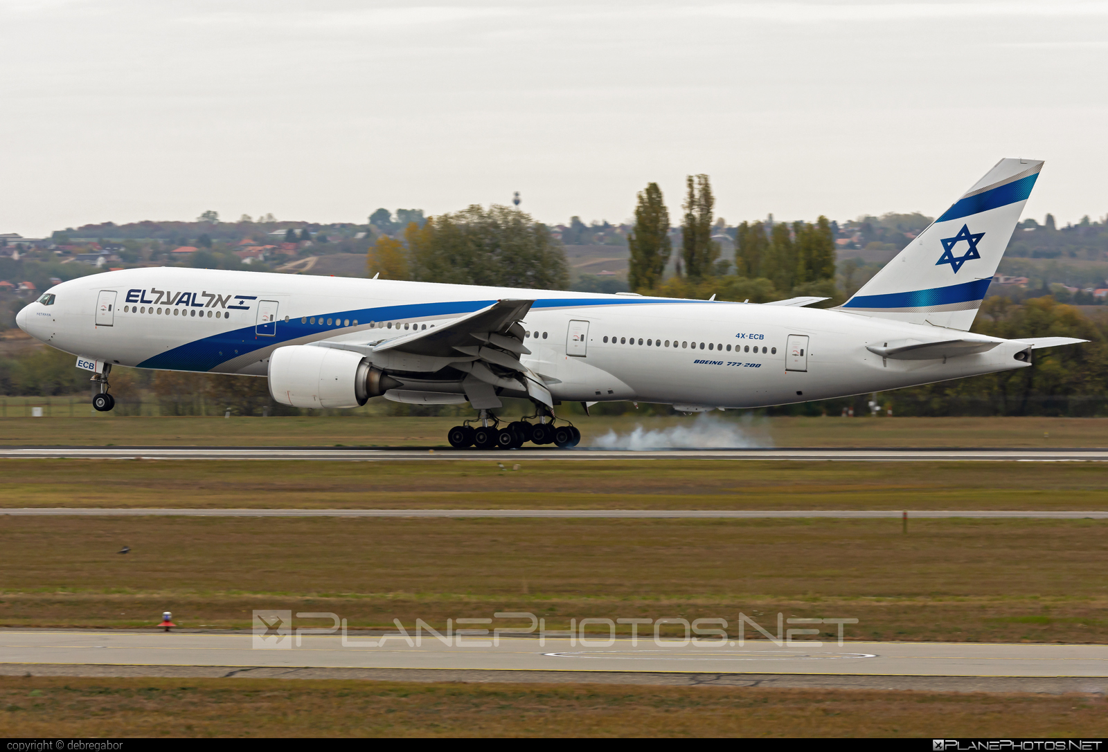 Boeing 777-200ER - 4X-ECB operated by El Al Israel Airlines #b777 #b777er #boeing #boeing777 #elal #elalisraelairlines #israelairlines #tripleseven