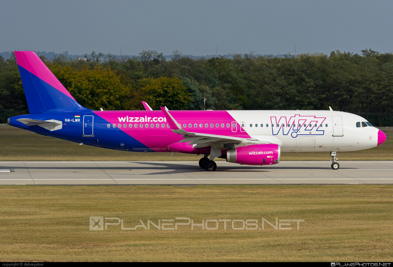 Airbus A320-232 - HA-LWR operated by Wizz Air #a320 #a320family #airbus #airbus320 #wizz #wizzair