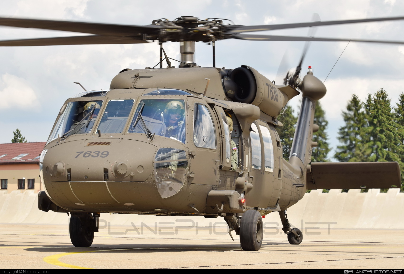Sikorsky UH-60M Black Hawk - 7639 operated by Vzdušné sily OS SR (Slovak Air Force) #blackhawk #sikorsky #slovakairforce #uh60 #uh60blackhawk #uh60m #vzdusnesilyossr