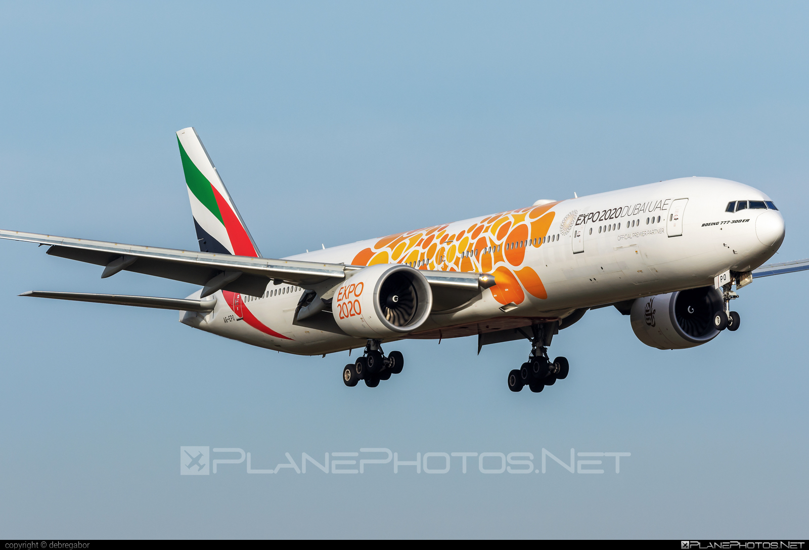 Boeing 777-300ER - A6-EPO operated by Emirates #b777 #b777er #boeing #boeing777 #emirates #tripleseven
