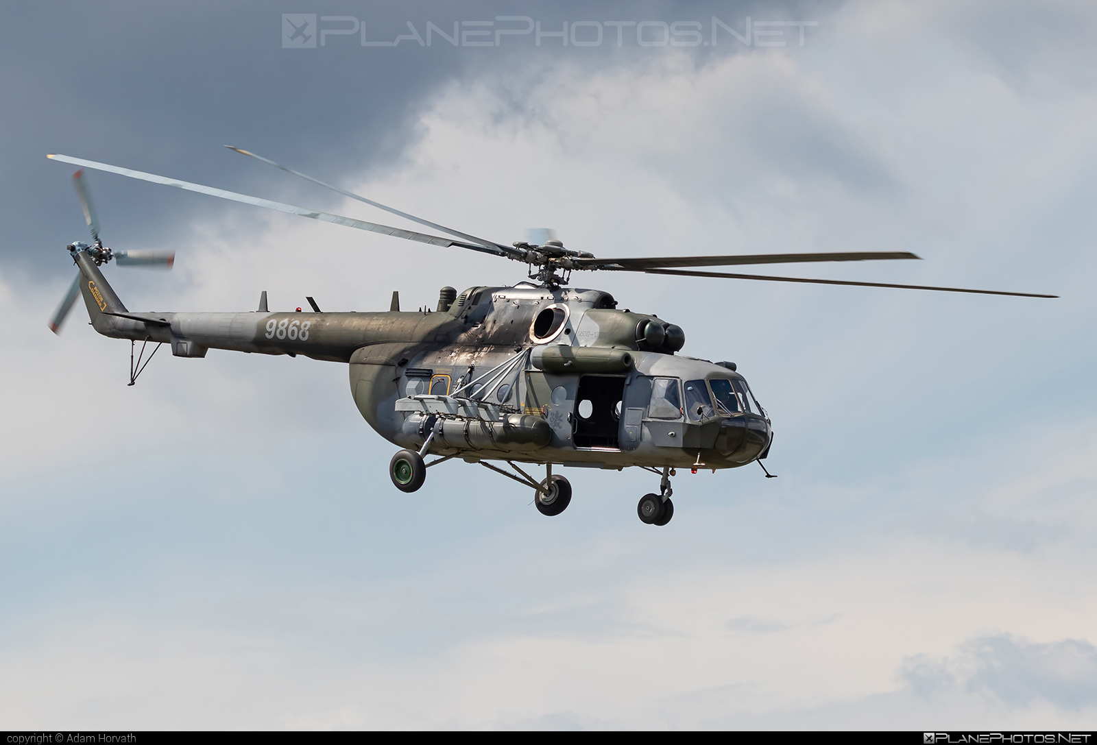 Mil Mi-171Sh - 9868 operated by Vzdušné síly AČR (Czech Air Force) #czechairforce #mi171 #mi171sh #mil #mil171 #milhelicopters #vzdusnesilyacr