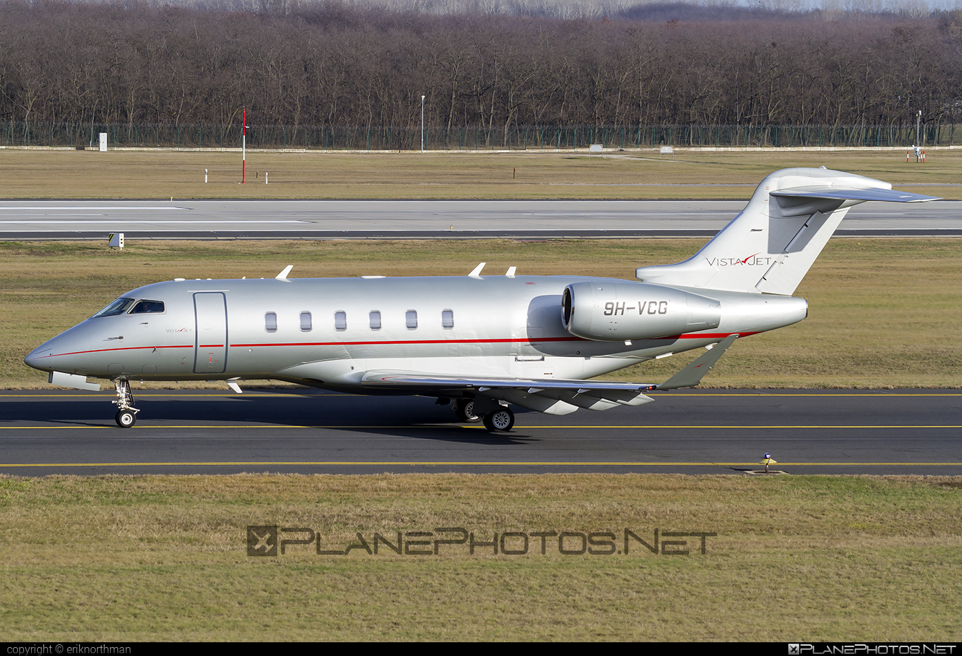 Bombardier Challenger 300 (BD-100-1A10) - 9H-VCG operated by VistaJet #bd1001a10 #bombardier #challenger300 #vistajet