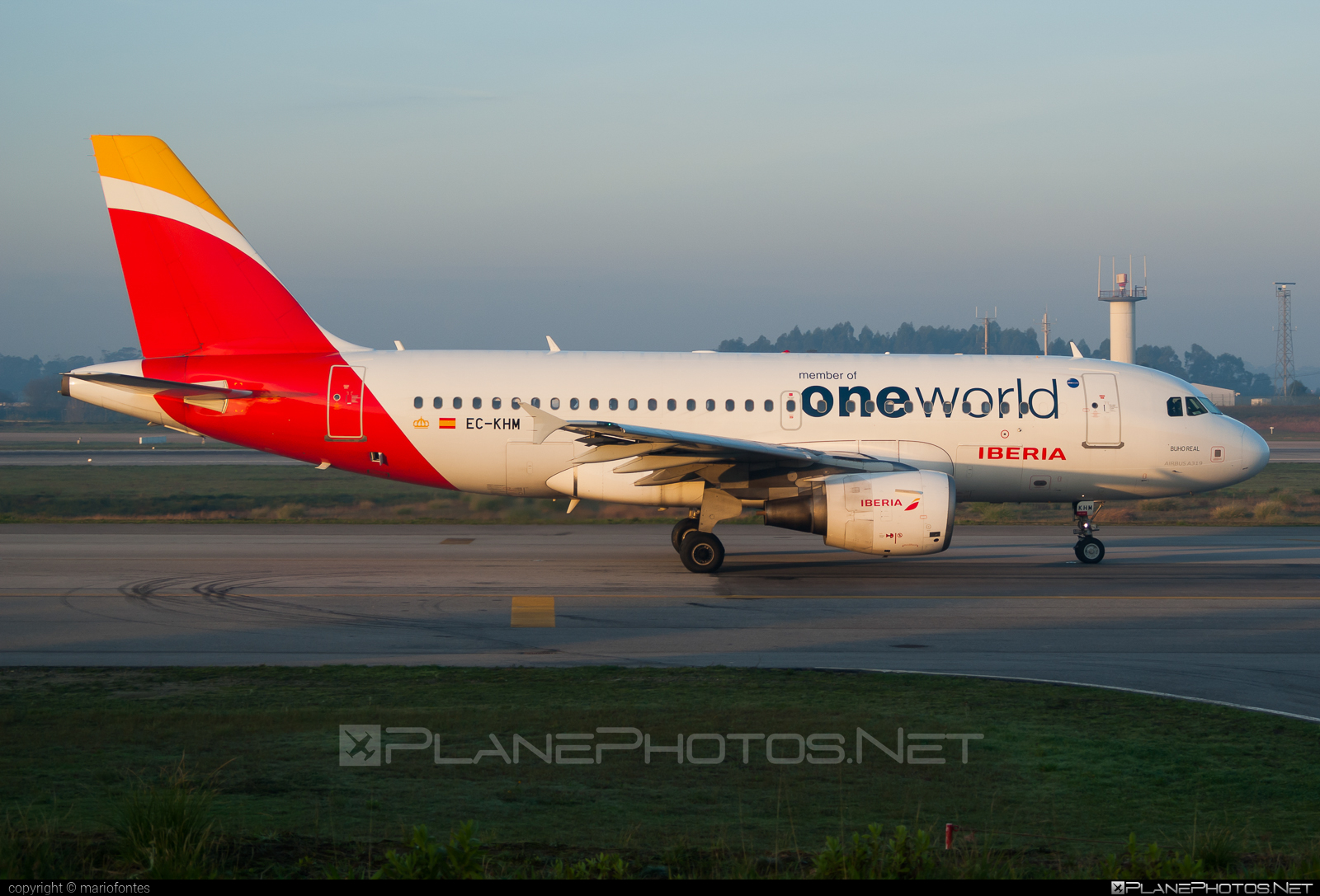 Airbus A319-111 - EC-KHM operated by Iberia #a319 #a320family #airbus #airbus319 #iberia #oneworld