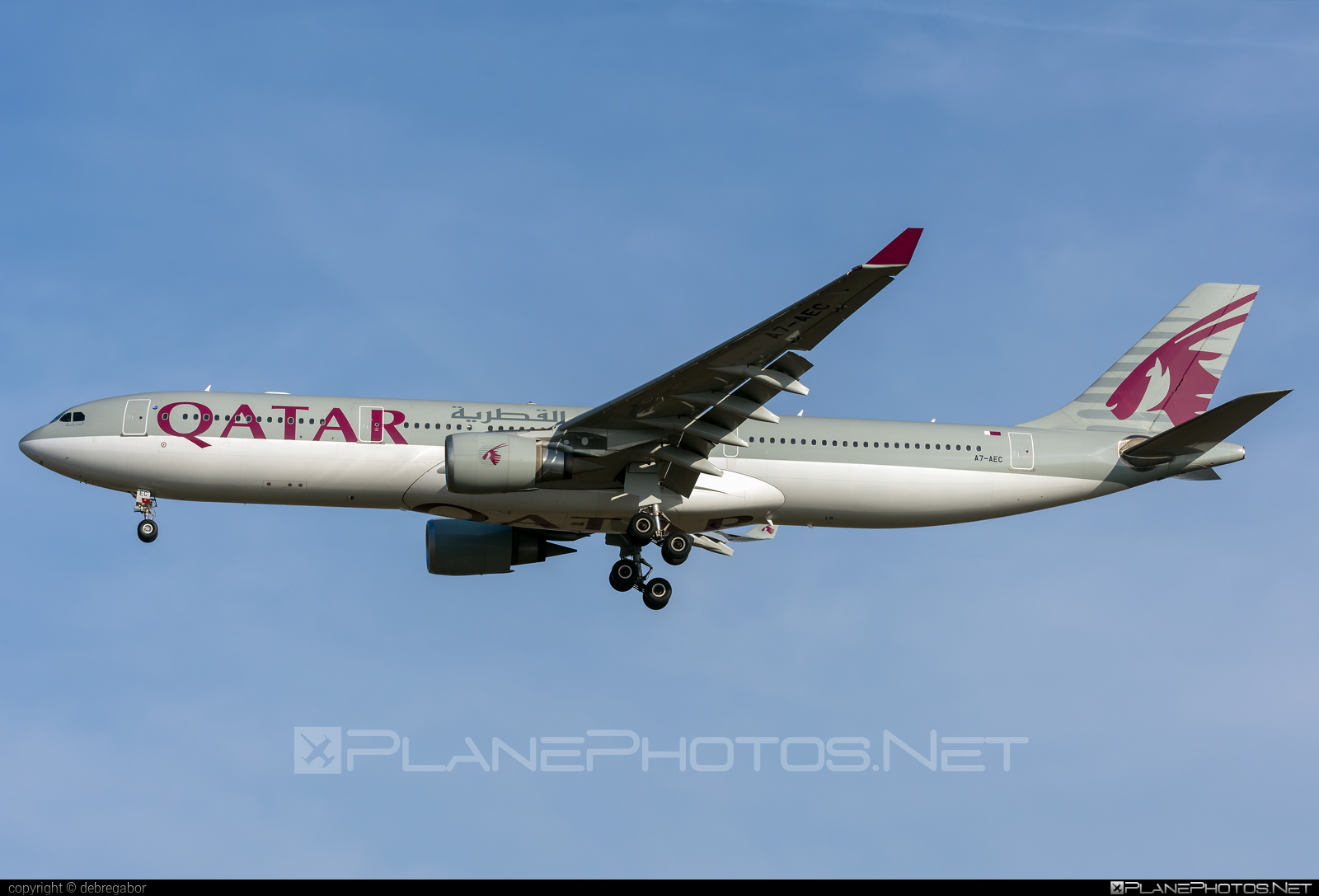 Airbus A330-302 - A7-AEC operated by Qatar Airways #a330 #a330family #airbus #airbus330 #qatarairways