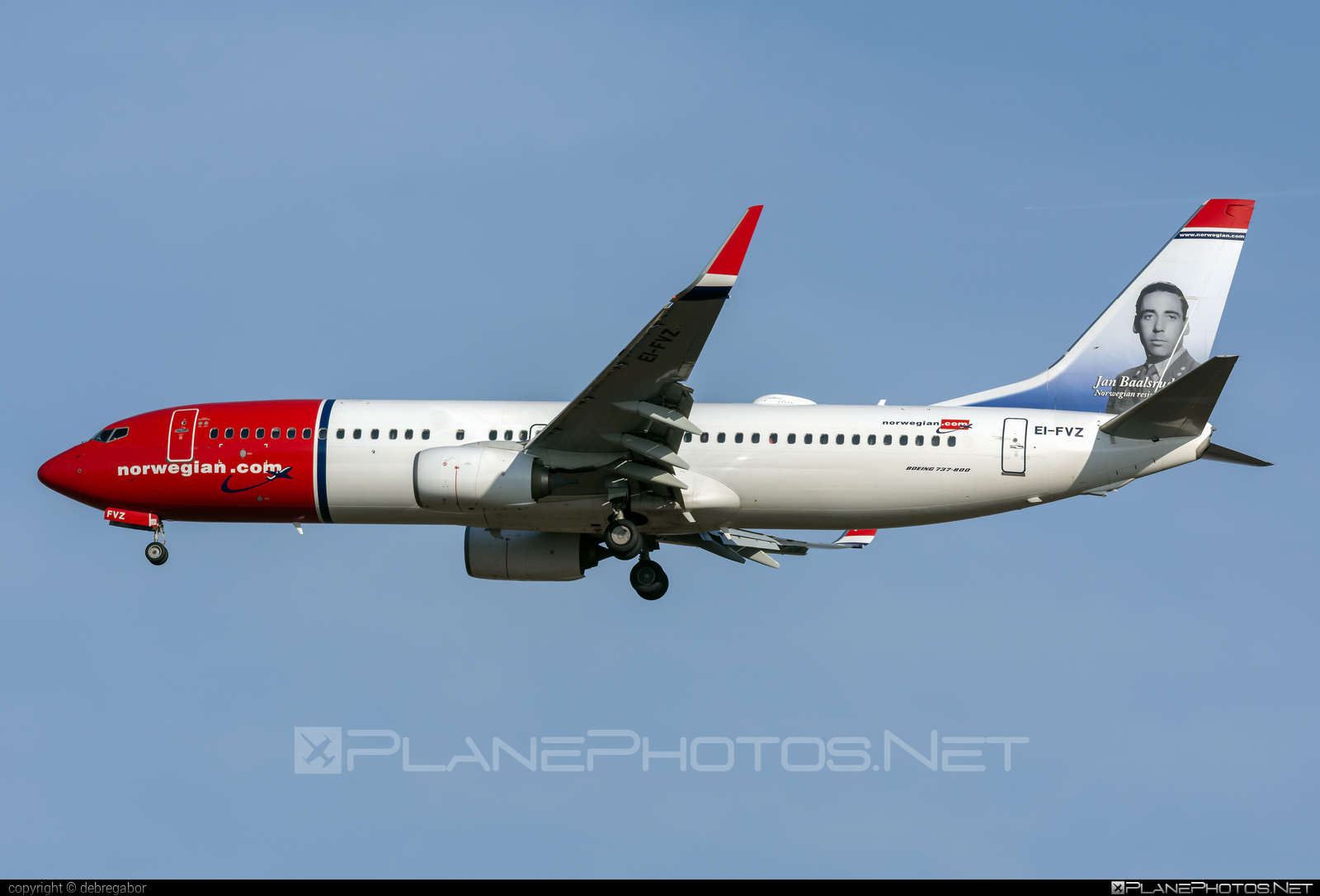 Boeing 737-800 - EI-FVZ operated by Norwegian Air International #b737 #b737nextgen #b737ng #boeing #boeing737 #norwegian #norwegianair #norwegianairinternational
