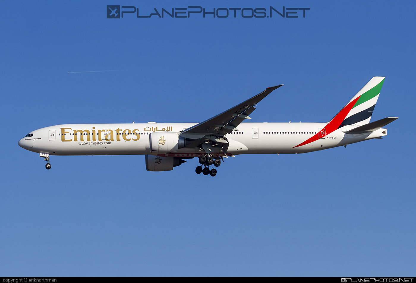 Boeing 777-300ER - A6-EGS operated by Emirates #b777 #b777er #boeing #boeing777 #emirates #tripleseven
