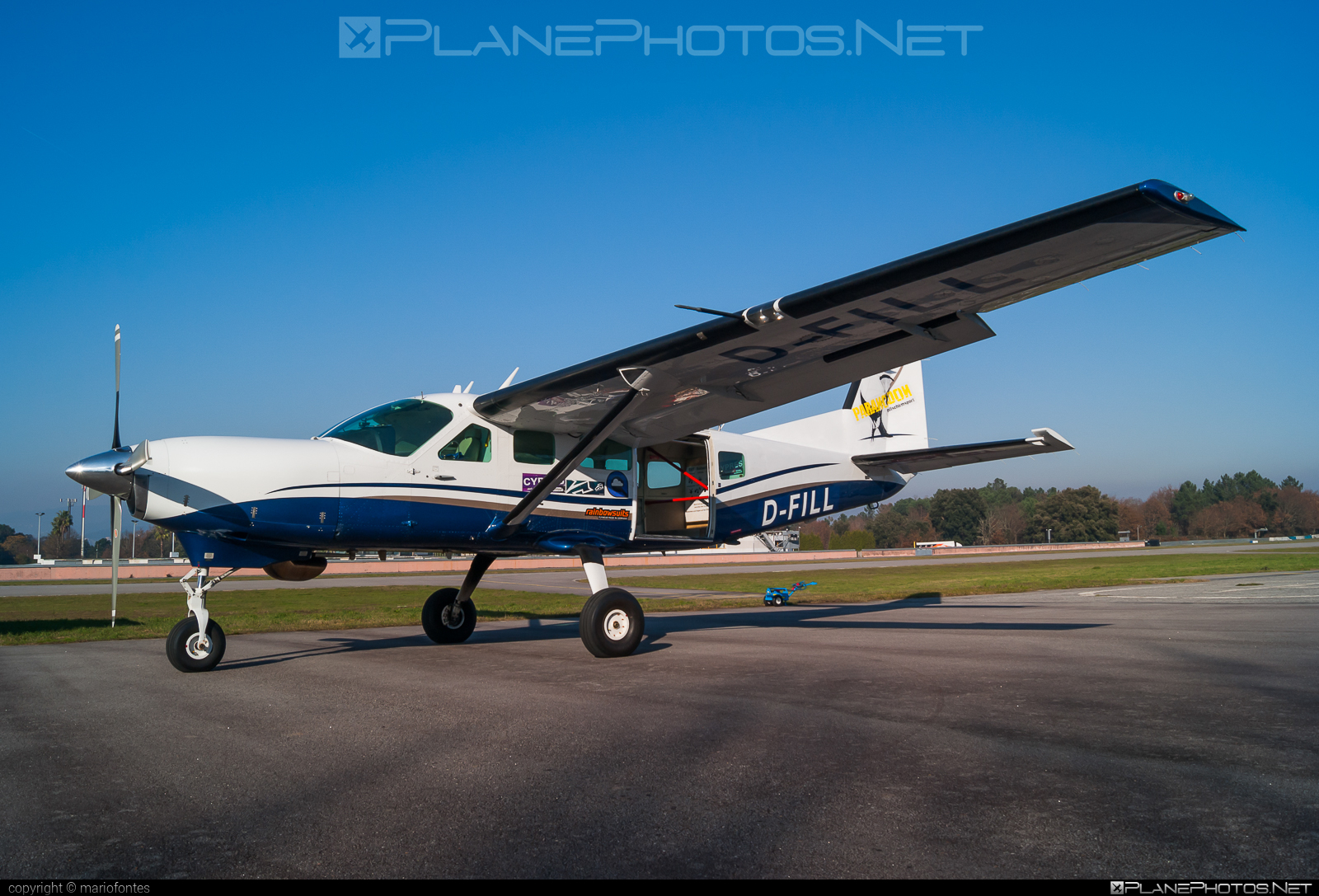 Cessna 208 Caravan I - D-FILL operated by Paranodon Fallschirmsport #cessna #cessna208 #cessna208caravan #cessna208caravani #cessnacaravan #paranodonfallschirmsport