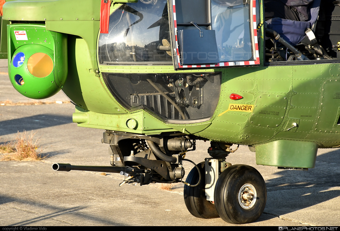 IAR 330L Puma SOCAT - 79 operated by Forţele Aeriene Române (Romanian Air Force) #forteleaerieneromane #iar #iar330 #iar330l #iar330lpuma #iar330lpumasocat #iar330puma #industriaAeronauticaRomana #romanianairforce