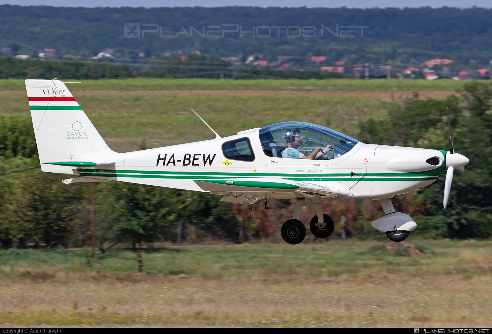 Tomark SD4 Viper - HA-BEW operated by CAVOK Aviation Training #cavokaviationtraining #sd4viper #tomark