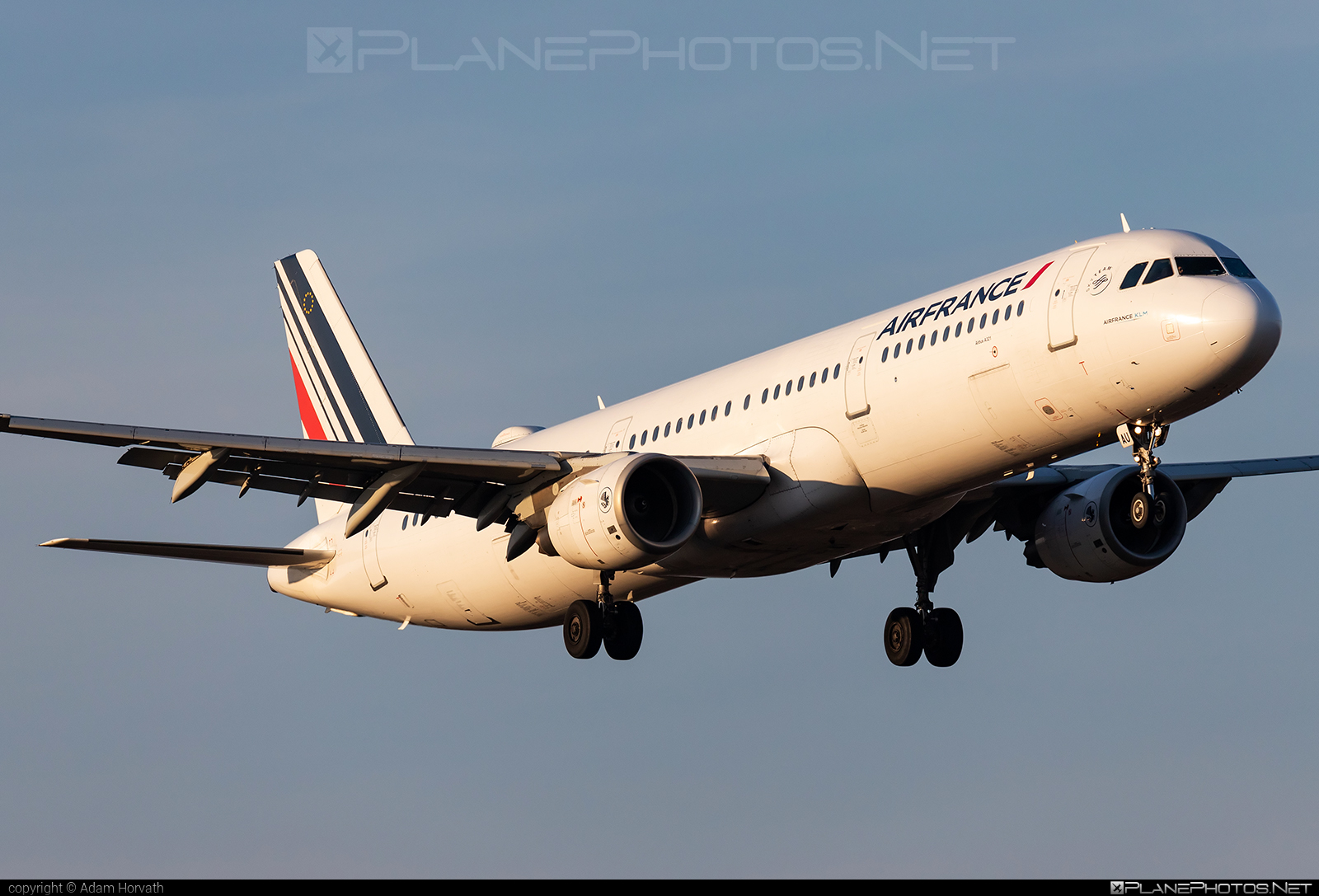 Airbus A321-212 - F-GTAU operated by Air France #a320family #a321 #airbus #airbus321 #airfrance