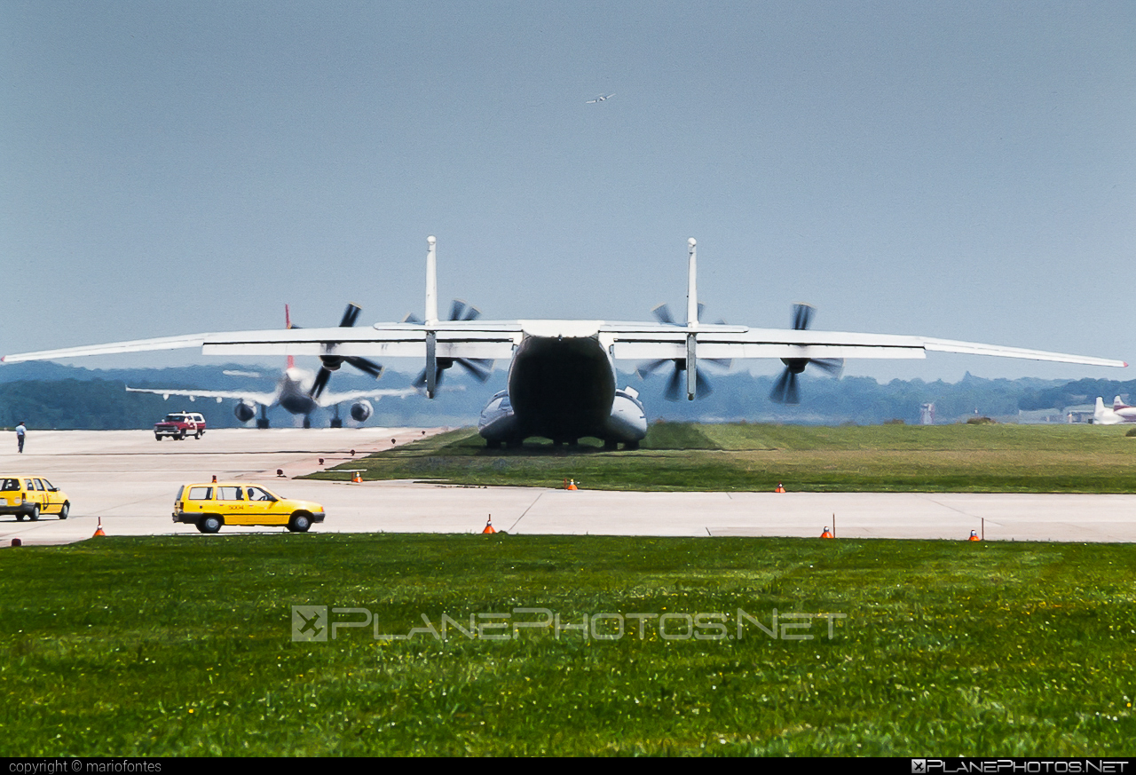 Antonov An-22A Antei - UR-09307 operated by Antonov Airlines #AntonovAirlines #an22 #an22a #antei #antonov #antonov22