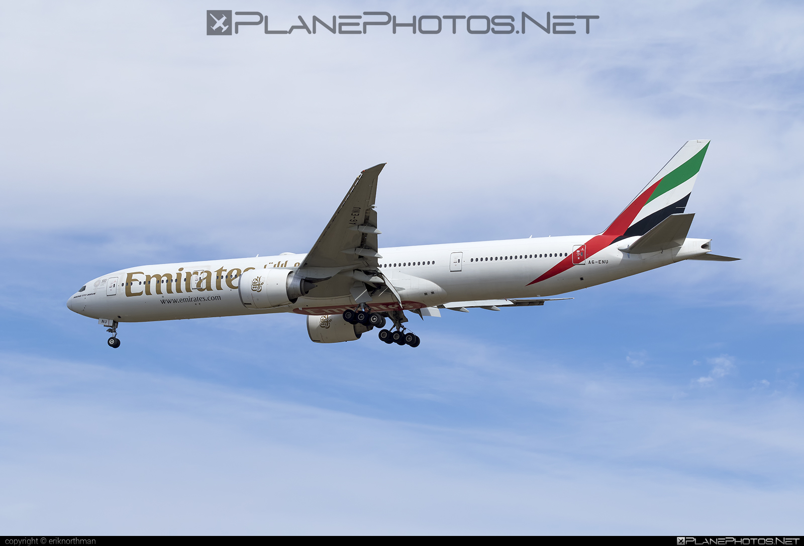 Boeing 777-300ER - A6-ENU operated by Emirates #b777 #b777er #boeing #boeing777 #emirates #tripleseven
