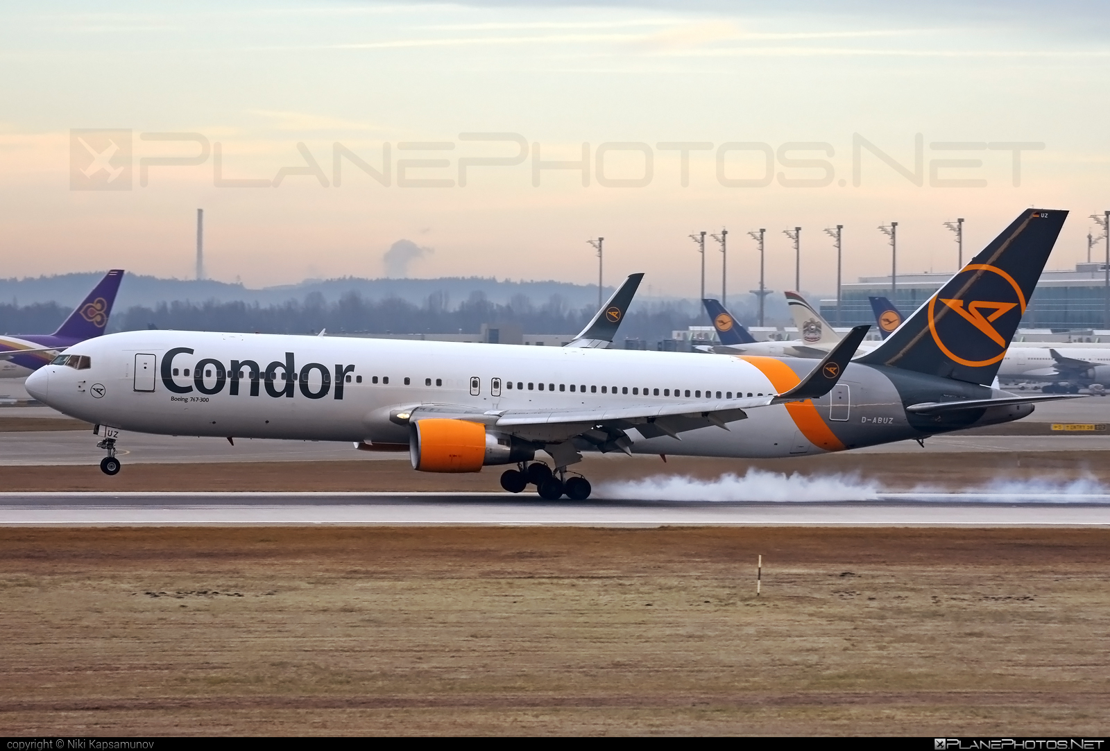Boeing 767-300ER - D-ABUZ operated by Condor #b767 #b767er #boeing #boeing767 #condor #condorAirlines