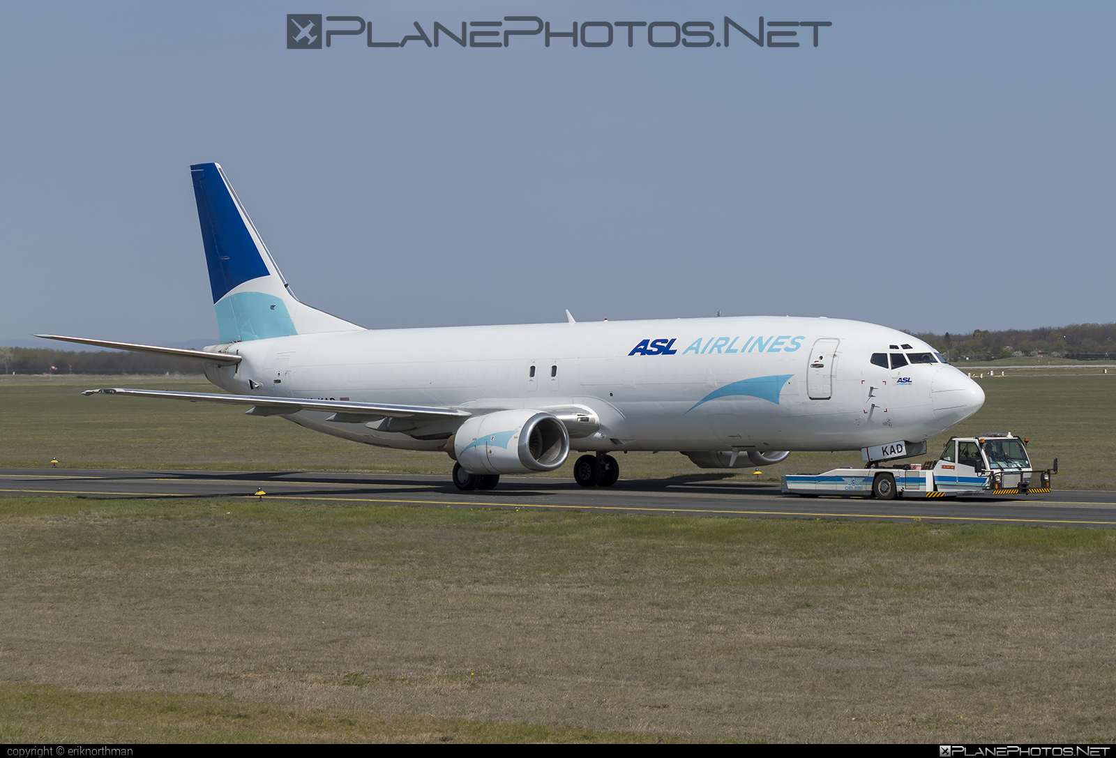 Boeing 737-400SF - HA-KAD operated by ASL Airlines Hungary #aslairlines #aslairlineshungary #b737 #b737freighter #b737sf #boeing #boeing737