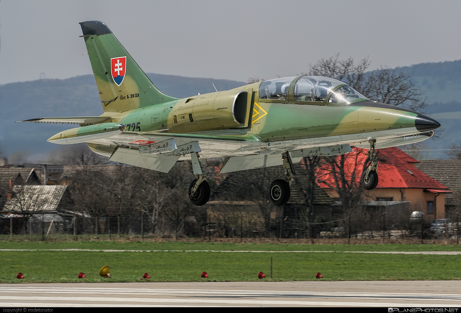 Aero L-39ZA Albatros - 1725 operated by Vzdušné sily OS SR (Slovak Air Force) #aero #aerol39 #aerol39albatros #aerol39zaalbatros #albatros #l39 #l39za #l39zaalbatros #slovakairforce #vzdusnesilyossr