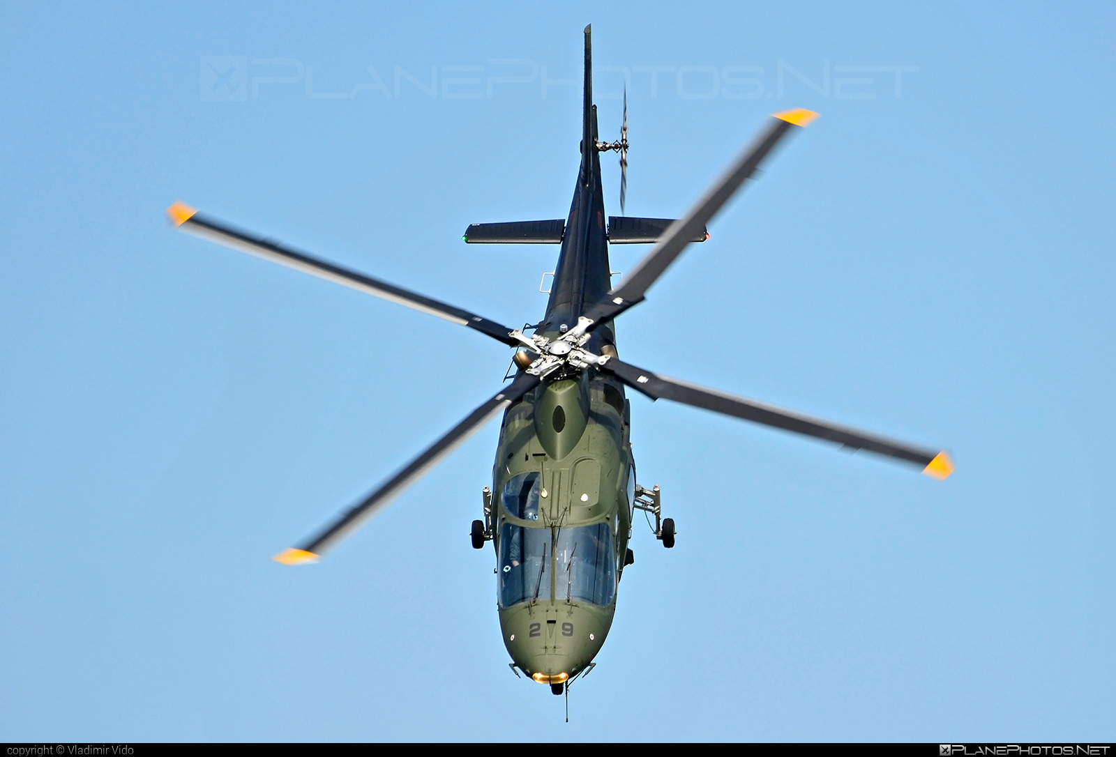 Agusta A109BA - H29 operated by Luchtcomponent (Belgian Air Force) #a109 #a109ba #agusta #agusta109 #agustaa109 #agustaa109ba #airpower2016 #belgianairforce #luchtcomponent