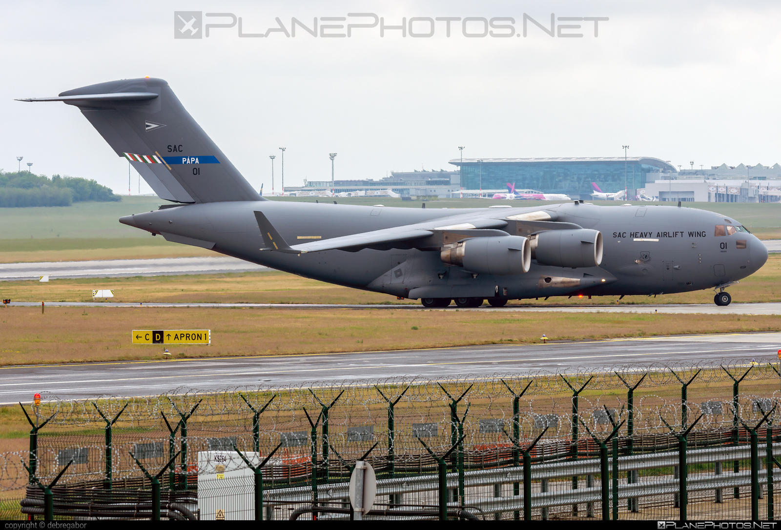 Boeing C-17A Globemaster III - 01 operated by NATO Strategic Airlift Capability (SAC) #boeing #c17 #c17globemaster #globemaster #globemasteriii #natostrategicairliftcapability #strategicairliftcapability