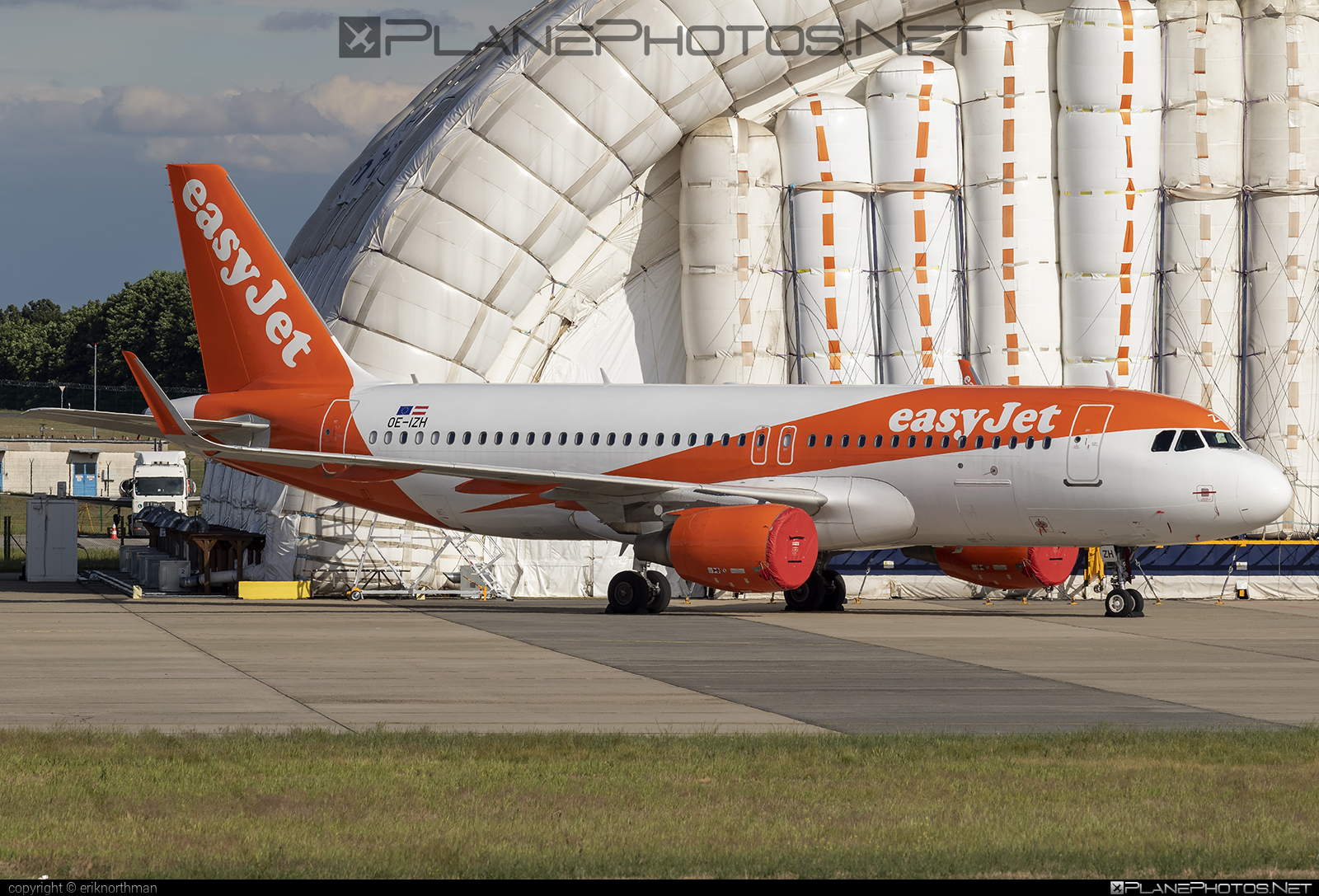 Airbus A320-214 - OE-IZH operated by easyJet Europe #a320 #a320family #airbus #airbus320 #easyjet #easyjeteurope