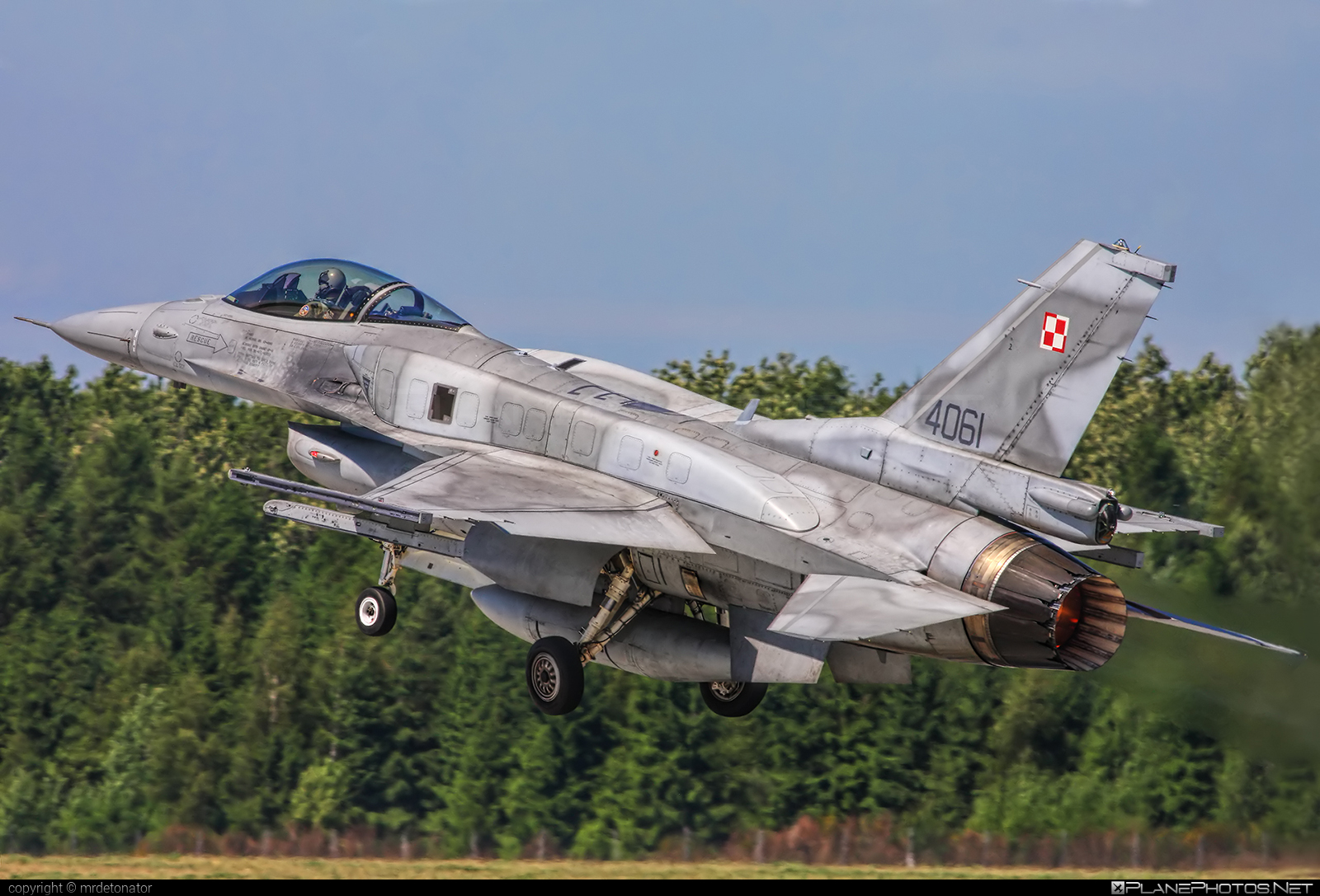 Lockheed Martin F-16C Fighting Falcon - 4061 operated by Siły Powietrzne Rzeczypospolitej Polskiej (Polish Air Force) #f16 #f16c #fightingfalcon #lockheedMartin #polishairforce #silypowietrzne