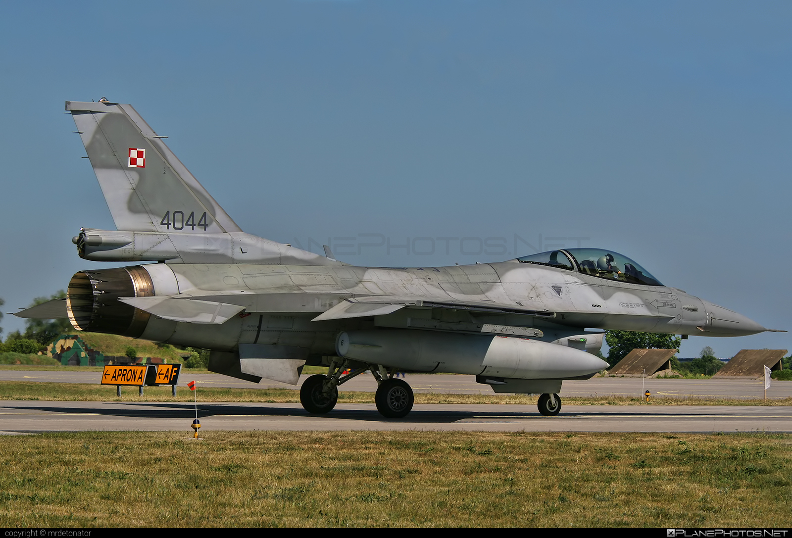 Lockheed Martin F-16C Fighting Falcon - 4044 operated by Siły Powietrzne Rzeczypospolitej Polskiej (Polish Air Force) #f16 #f16c #fightingfalcon #lockheedMartin #polishairforce #silypowietrzne