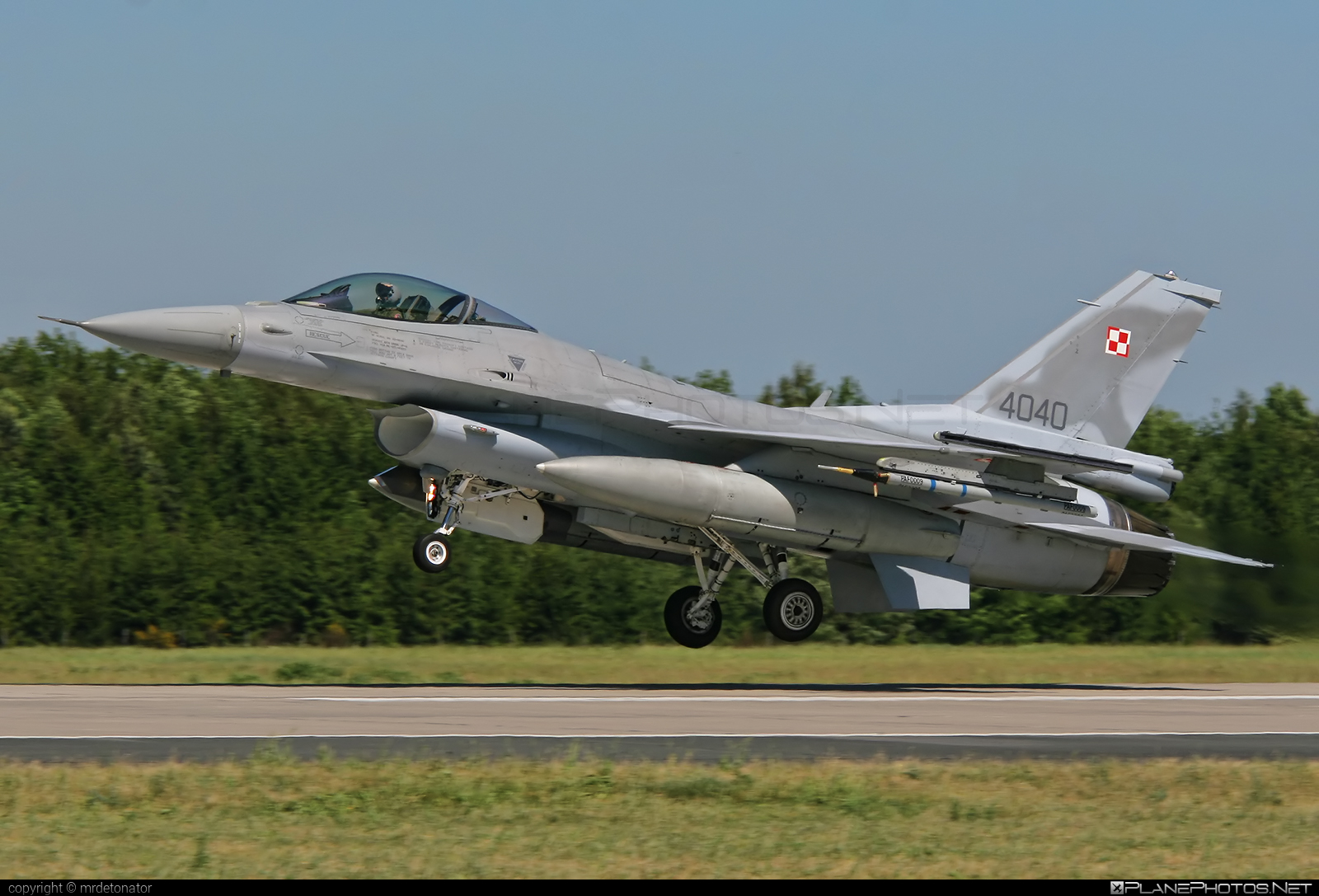 Lockheed Martin F-16C Fighting Falcon - 4054 operated by Siły Powietrzne Rzeczypospolitej Polskiej (Polish Air Force) #f16 #f16c #fightingfalcon #lockheedMartin #polishairforce #silypowietrzne