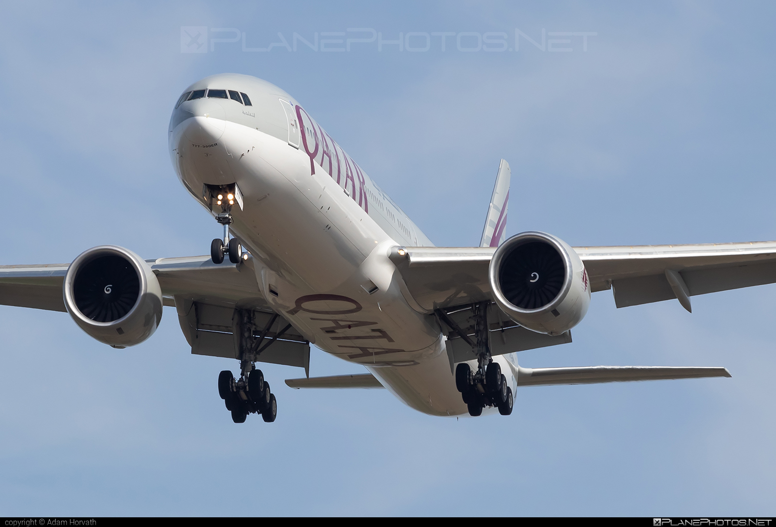 Boeing 777-300ER - A7-BAU operated by Qatar Airways #b777 #b777er #boeing #boeing777 #qatarairways #tripleseven